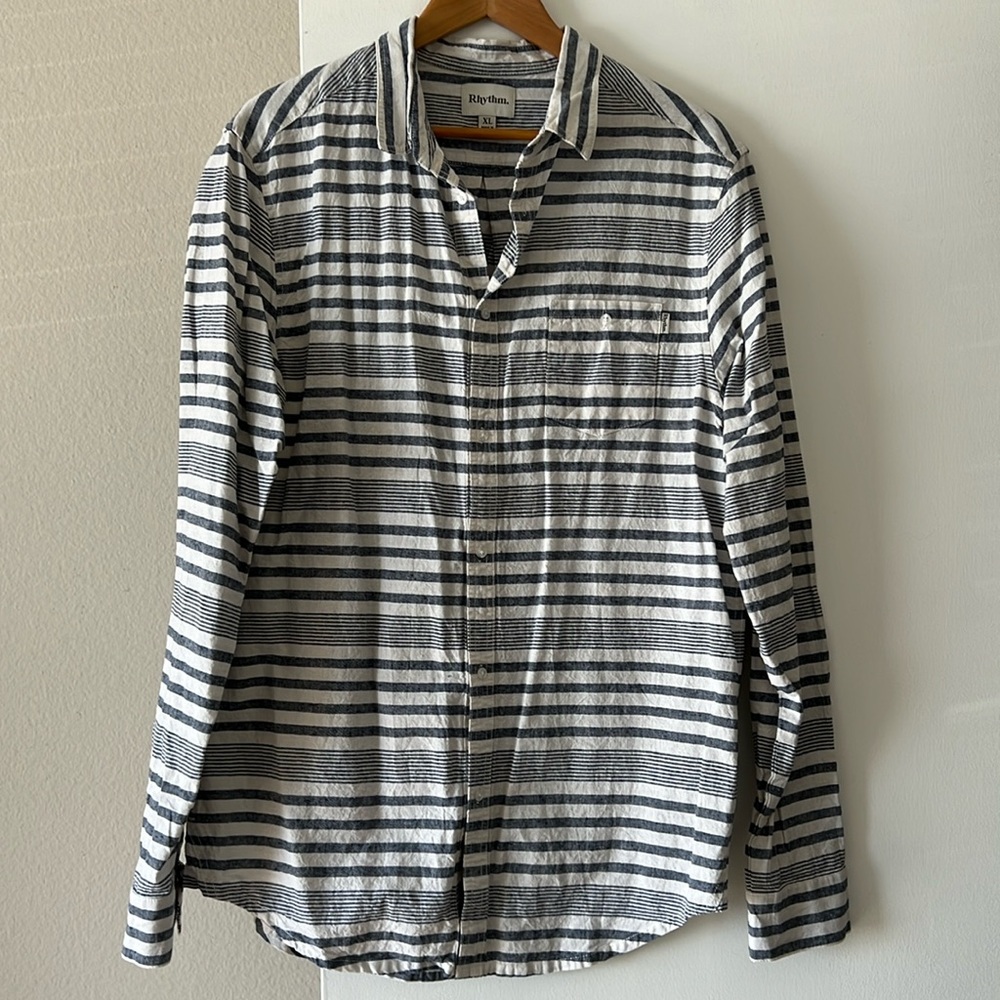 Men’s Rhythm Button Down | size XL